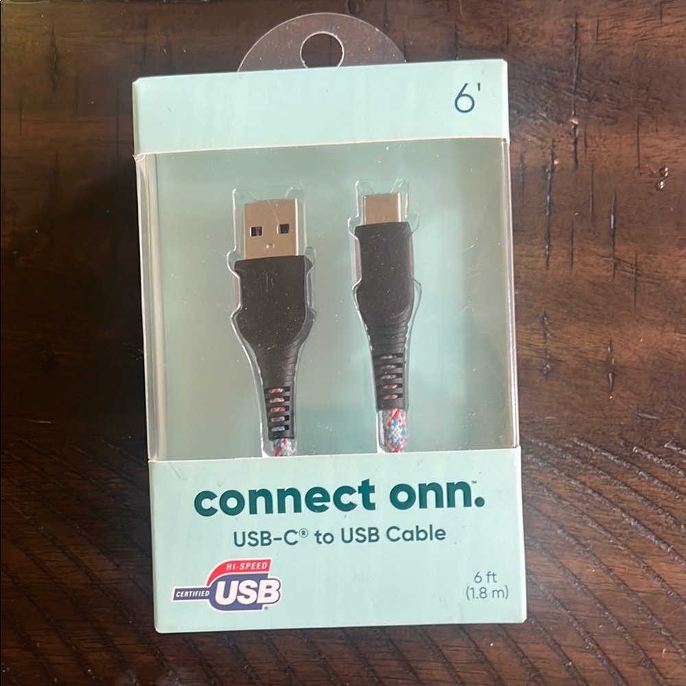 Onn NWT USB-C to USB 6' charging cable